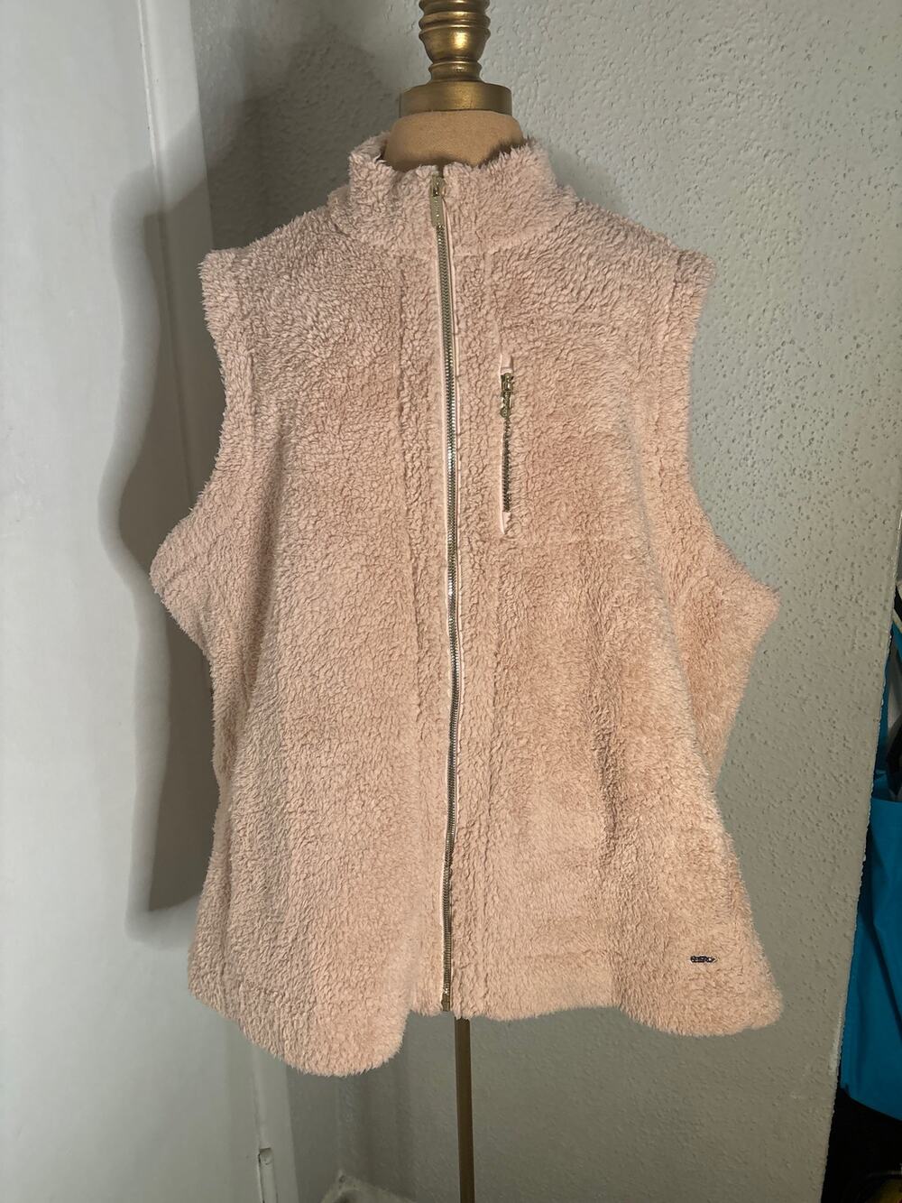 Calvin Klein Pink Faux Fur Zip Vest 1X Plus Size Angelcore Balletcore Mobwife